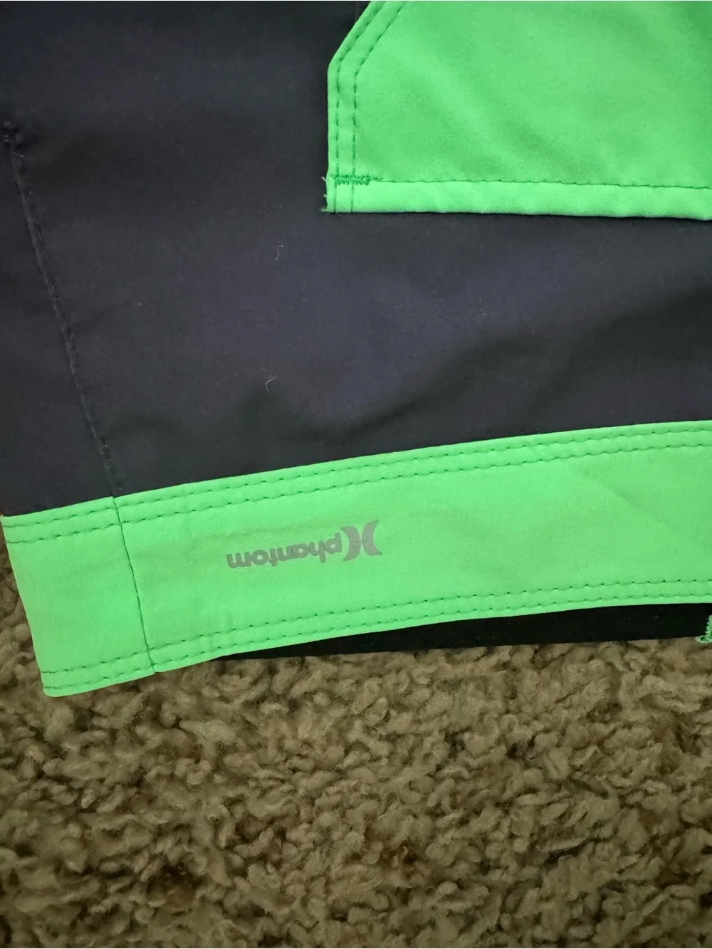 Hurley Men’s Green phantom Stripe Boardshorts